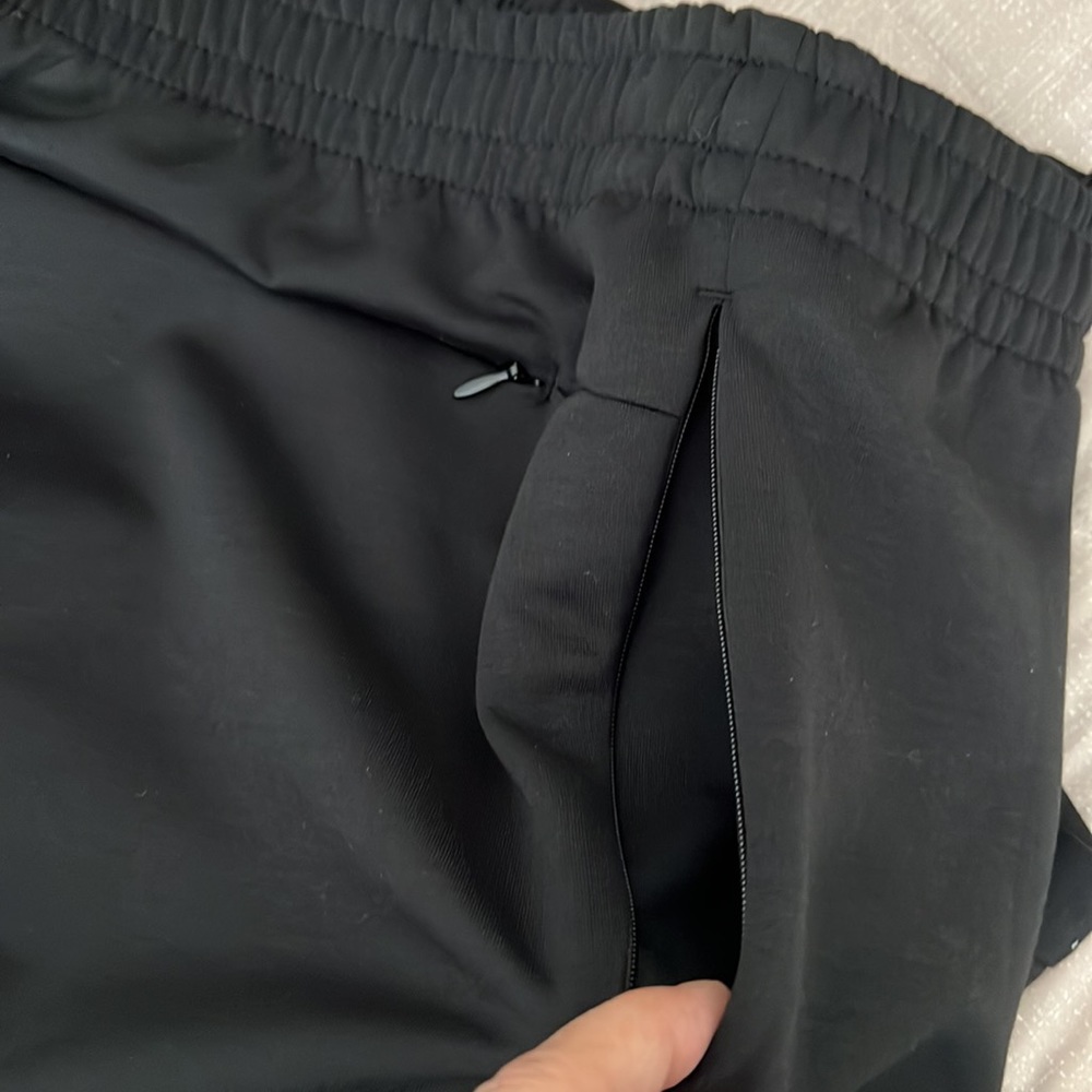 NWT (FILA ) men’s Joggers size XL - Picture 9 of 16